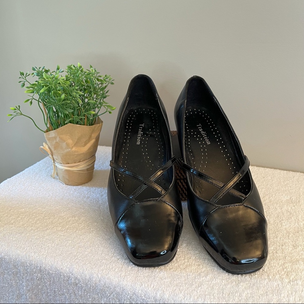 Vintage Tradition Black Pump Dress Shoe Size 8